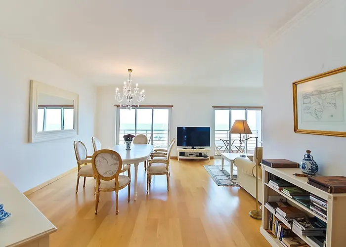 Haven In Lisbon - Exquisite Top Floor With 7 Meters Balcony To The Largest Riverfront In Lisbon
