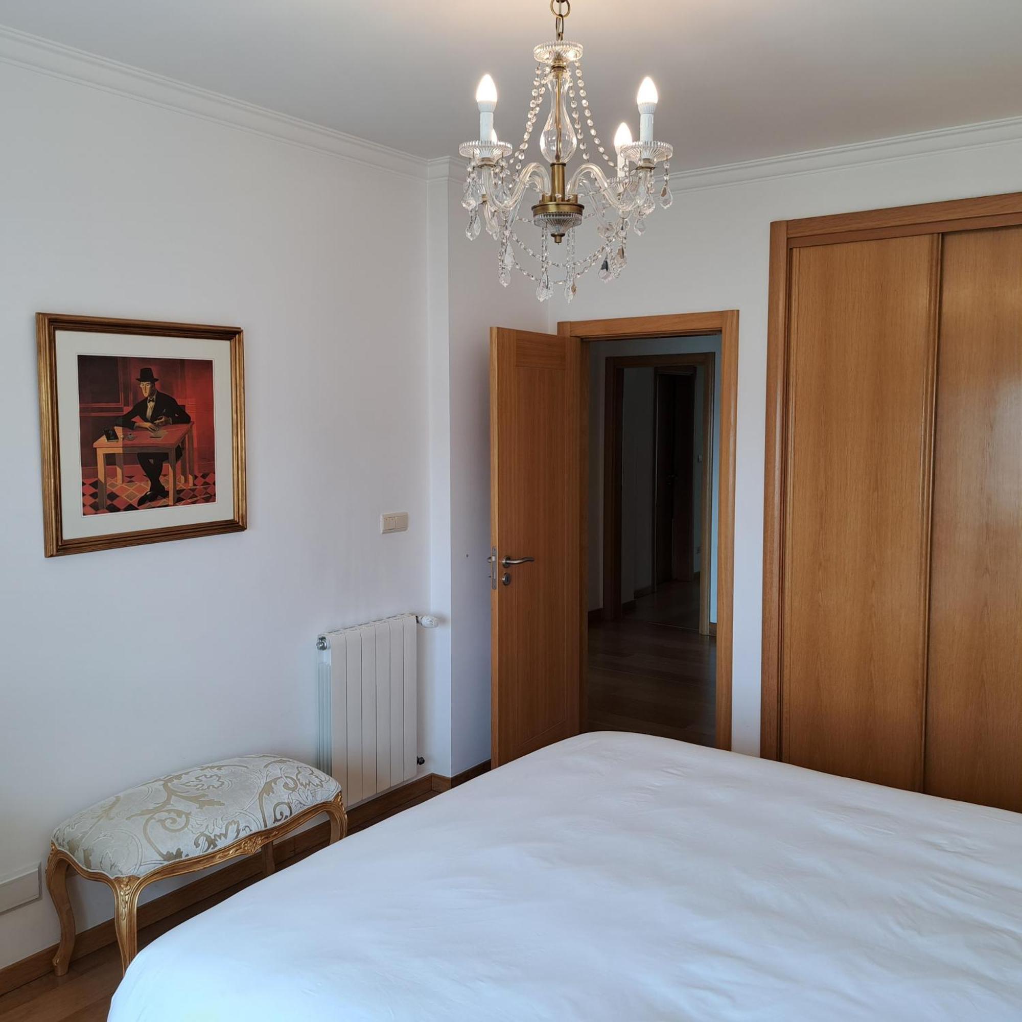 Haven In - Exquisite Floor With 7 Meters Balcony To The Largest Riverfront In